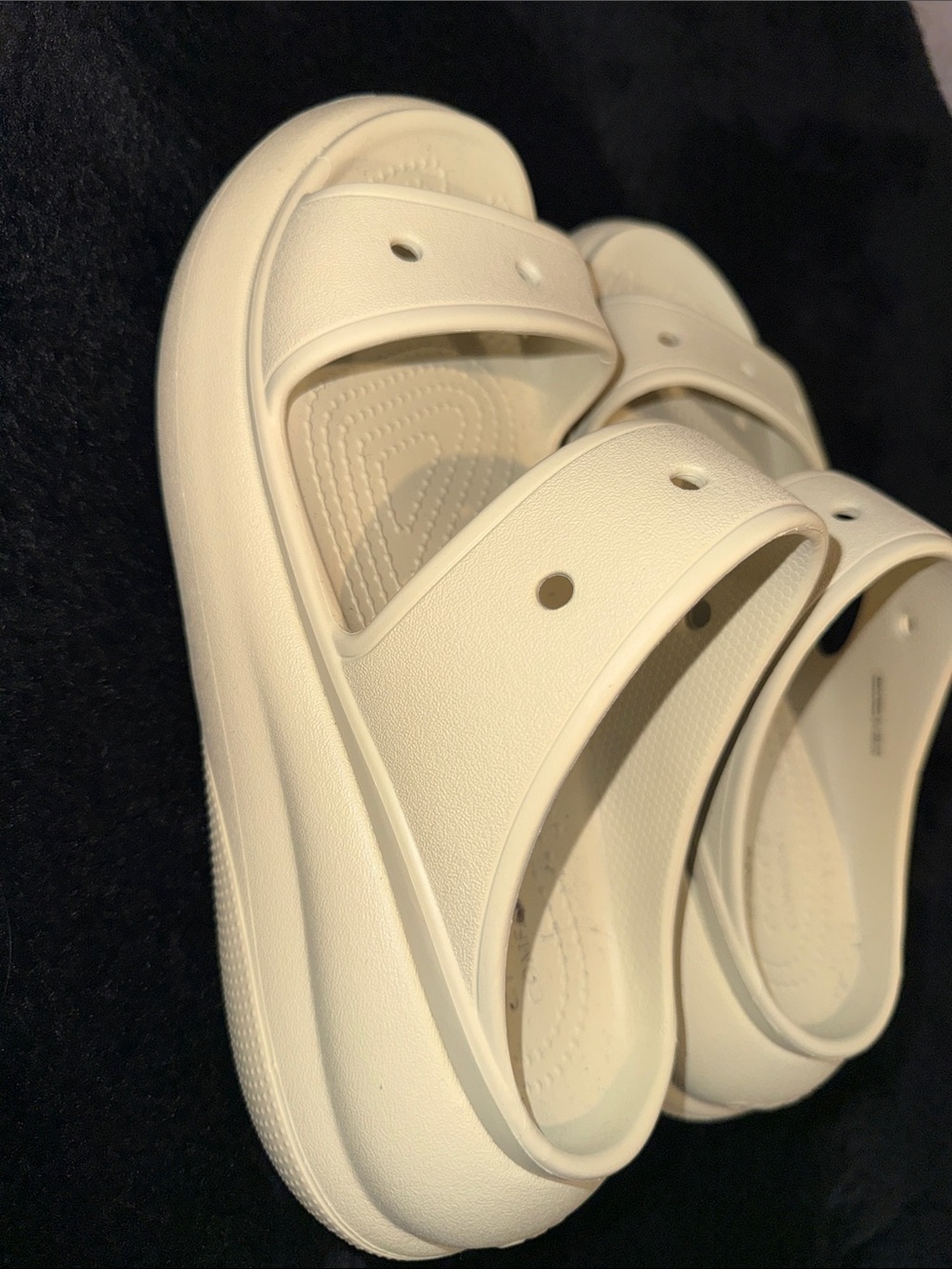 Crocs Classic Crush Sandals – Bone (W7/M5) - Picture 9 of 12